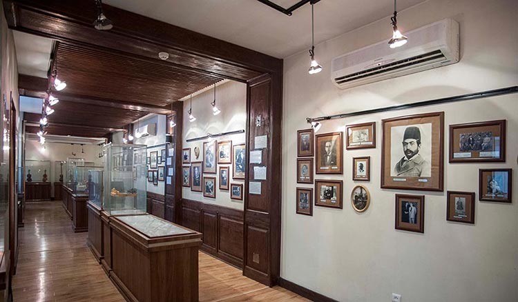 خانه موزه استاد صبا بهارستان از دیدنی های فرهنگی تهران 