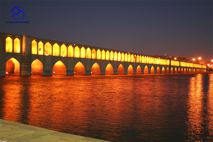 سی‌ و سه‌ پل اصفهان