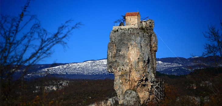 کلیسای صخره ای گرجستان