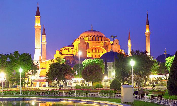 سفر ارزان به ترکیه