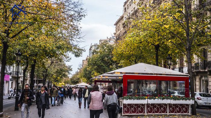 مهمترین مراکز خرید در بارسلونا - رامبلا کاتالونیا