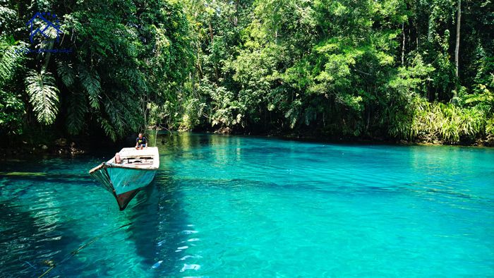 مهمترین مکان های دیدنی در اندونزی - دریاچه لابوان کرمین