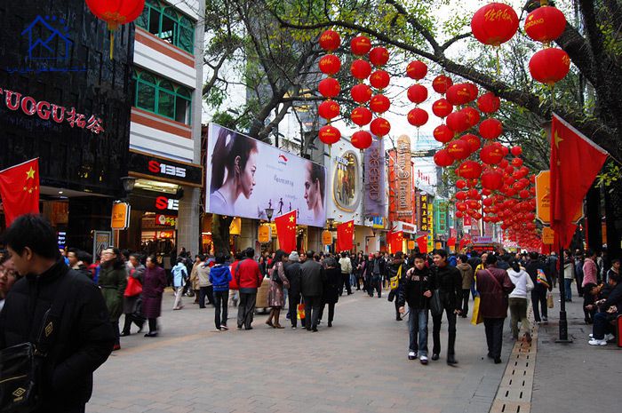 معرفی مهمترین مراکز خرید در گوانجو - خیابان پکن